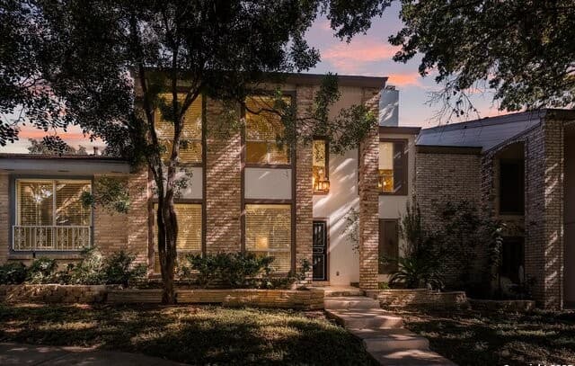 3-bedroom rental at 11303 Vance Jackson Unit B3 in San Antonio, TX — photo 2