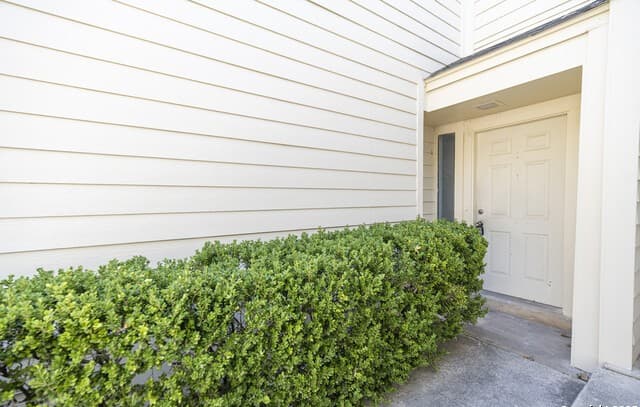 4-bedroom rental at 8419 Echo Creek in San Antonio, TX — photo 2