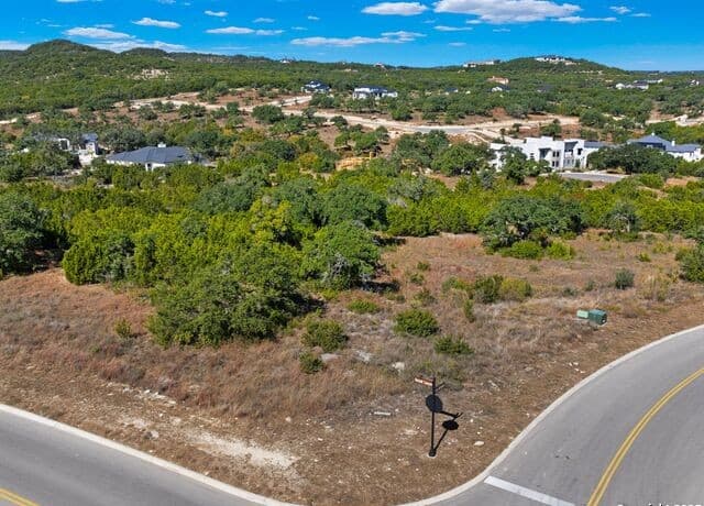 rental at 24103 Tres Arroyos in San Antonio, TX — photo 4