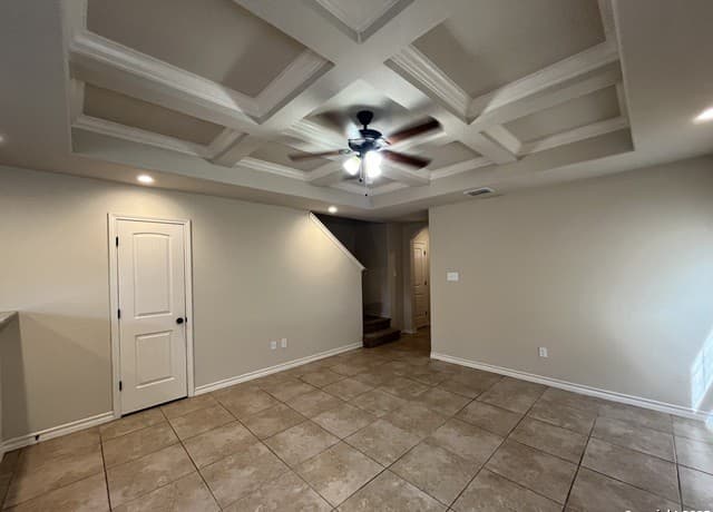 3-bedroom rental at 6011 Jax Way Unit 104 in San Antonio, TX — photo 4