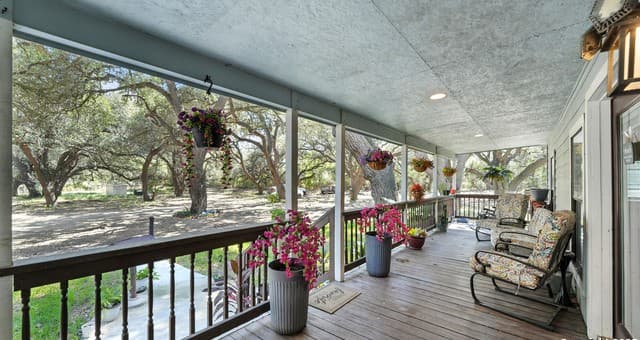 2-bedroom rental at 226 Fm 1107 in Stockdale, TX — photo 1