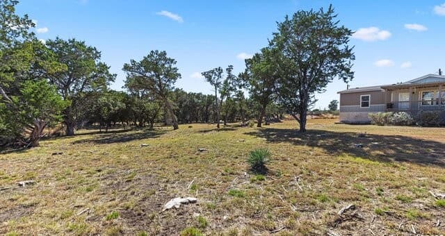 3-bedroom rental at 3309 Forest Trail Dr in Bandera, TX — photo 4