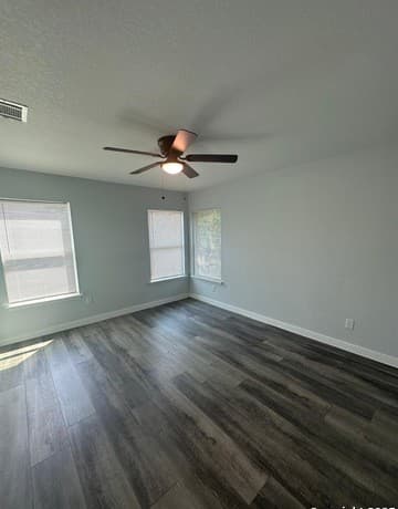 3-bedroom rental at 138 Fordham in San Antonio, TX — photo 2