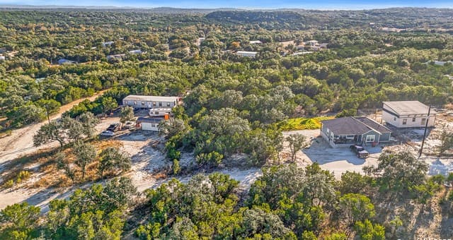 rental at 1044 Ken Wayne Dr in Spring Branch, TX — photo 2