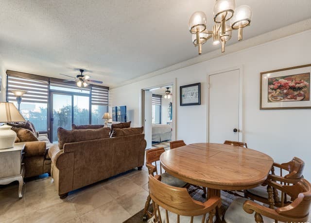 2-bedroom rental at 7701 Wurzbach Rd Unit 406 in San Antonio, TX — photo 5