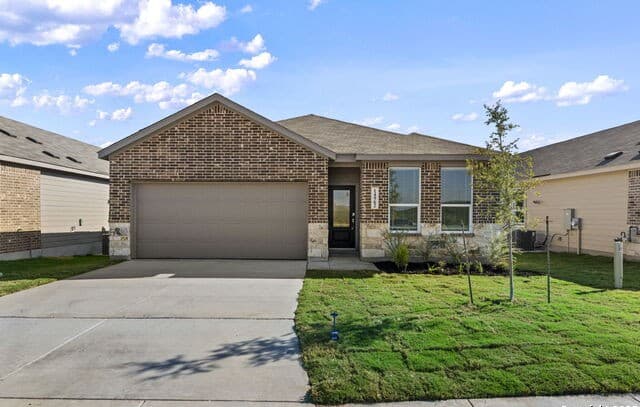 3-bedroom rental at 14962 Taradeau in San Antonio, TX — photo 1