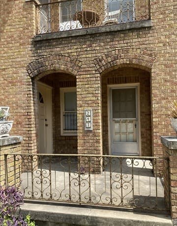 1-bedroom rental at 247 E Lullwood Ave Unit FRONT in San Antonio, TX — photo 3