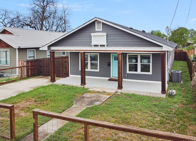 3-bedroom rental at 130 Vitra Pl in San Antonio, TX — photo 3