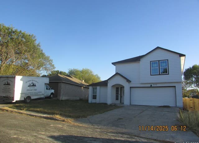 3-bedroom rental at 5243 Fountain LK in San Antonio, TX — photo 4