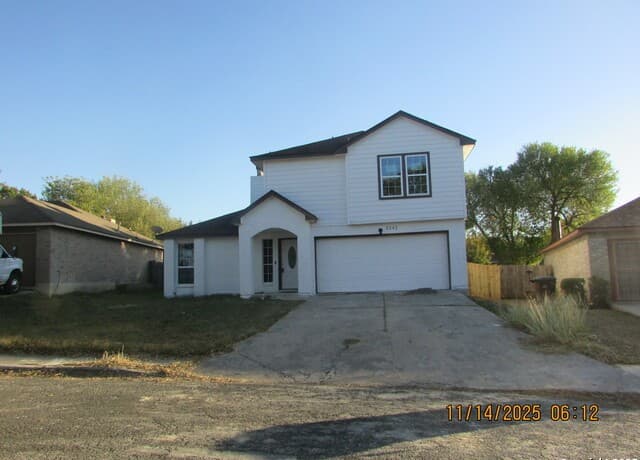 3-bedroom rental at 5243 Fountain LK in San Antonio, TX — photo 5