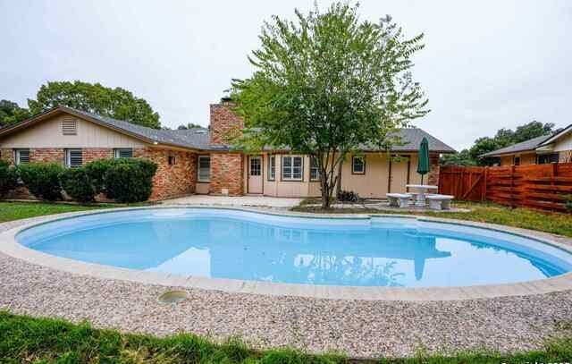 4-bedroom rental at 123 Granada in Universal City, TX — photo 1