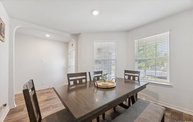 4-bedroom rental at 9721 Moon Shine in San Antonio, TX — photo 5