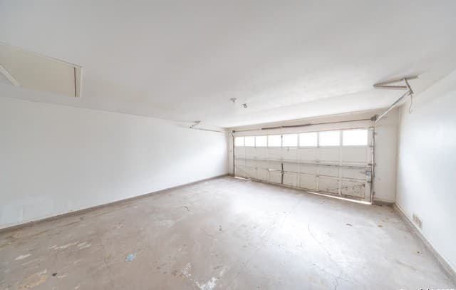 3-bedroom rental at 6915 Brecon in San Antonio, TX — photo 3