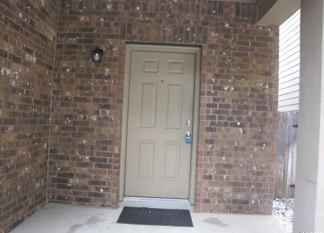 3-bedroom rental at 5435 Bright in San Antonio, TX — photo 4
