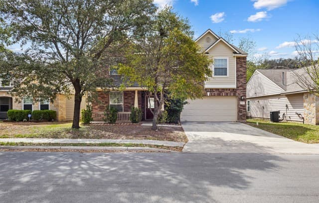 4-bedroom rental at 4914 Roan Brook in San Antonio TX