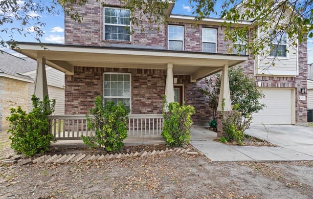 4-bedroom rental at 4914 Roan Brook in San Antonio, TX — photo 3