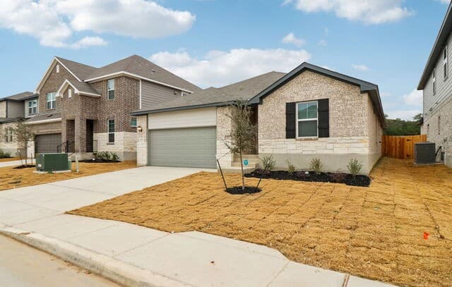 4-bedroom rental at 11427 Feather Vale in San Antonio, TX — photo 4