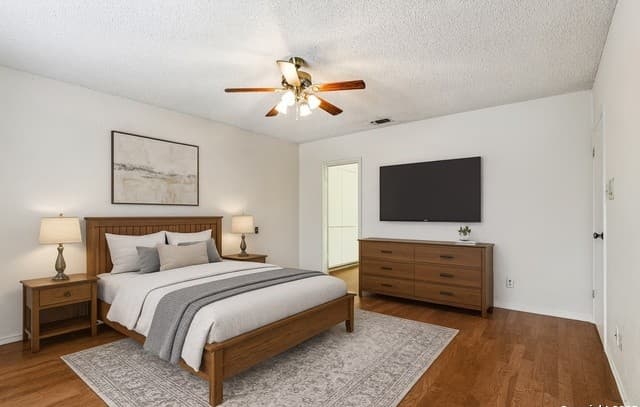 3-bedroom rental at 5817 Winding Ridge in Windcrest, TX — photo 3