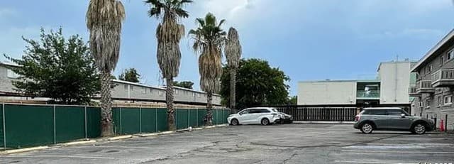 2-bedroom rental at 255 E Rampart Unit 211 in San Antonio, TX — photo 3