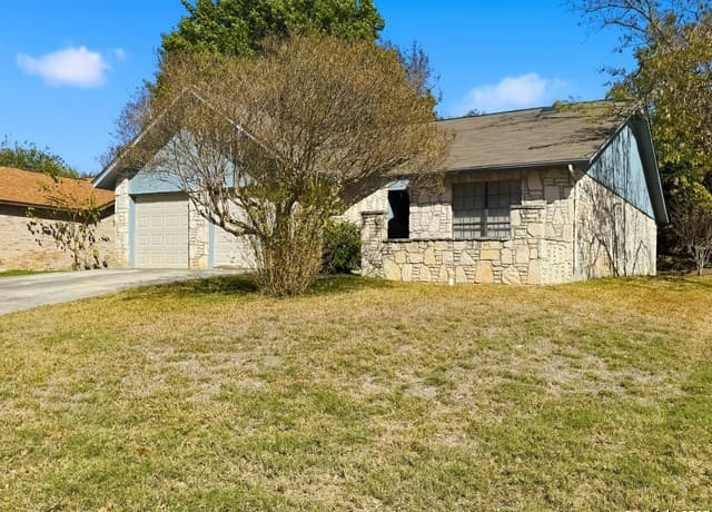 2-bedroom rental at 3800 Overlook in Schertz, TX — photo 2
