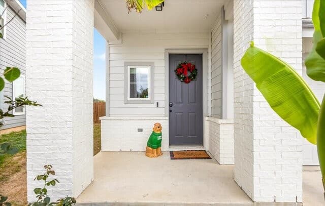 3-bedroom rental at 4710 Audubon in San Antonio, TX — photo 2