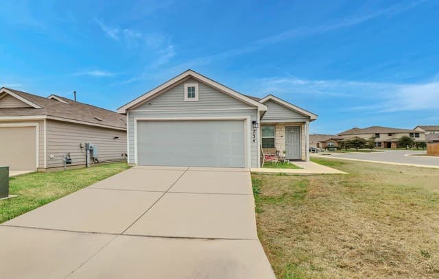 4-bedroom rental at 734 Mizuno Way in San Antonio, TX — photo 1