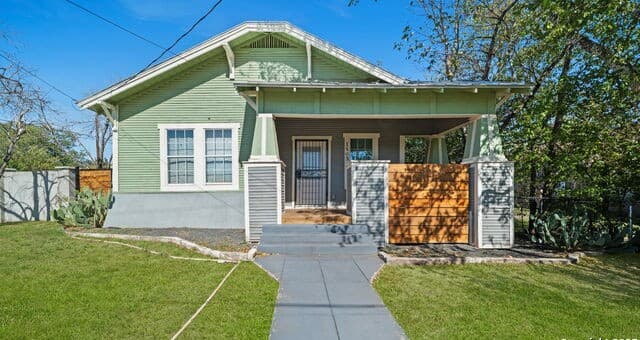 2-bedroom rental at 1503 Gibbs in San Antonio, TX — photo 1