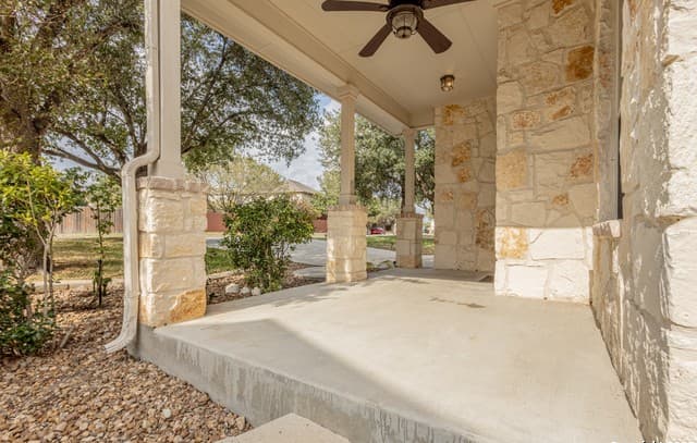 4-bedroom rental at 217 American Flag in Schertz, TX — photo 5