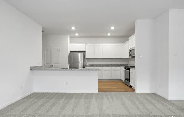 5-bedroom rental at 11707 Water Mesa in San Antonio, TX — photo 3