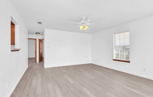 2-bedroom rental at 612 E Theissen in Boerne, TX — photo 5