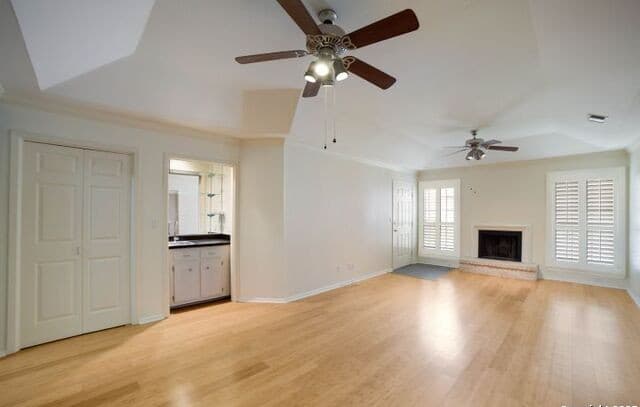 2-bedroom rental at 2611 Eisenhauer Rd Unit 1007 in San Antonio, TX — photo 1