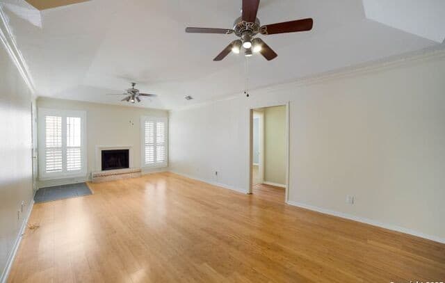 2-bedroom rental at 2611 Eisenhauer Rd Unit 1007 in San Antonio, TX — photo 2