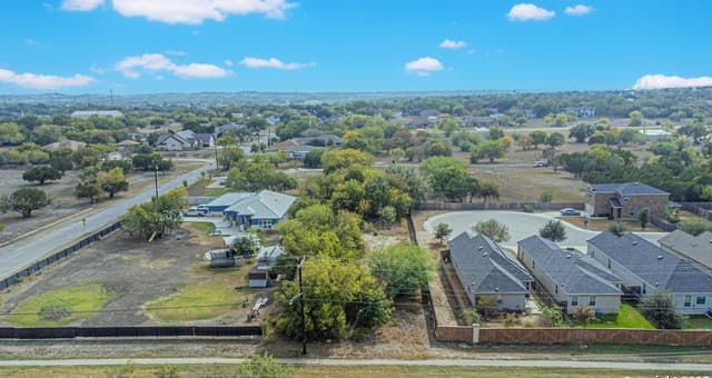 rental at 14830 Stahl Rd in San Antonio, TX — photo 1