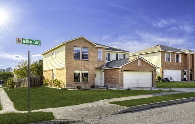 4-bedroom rental at 117 Willow Cove in Cibolo, TX — photo 2