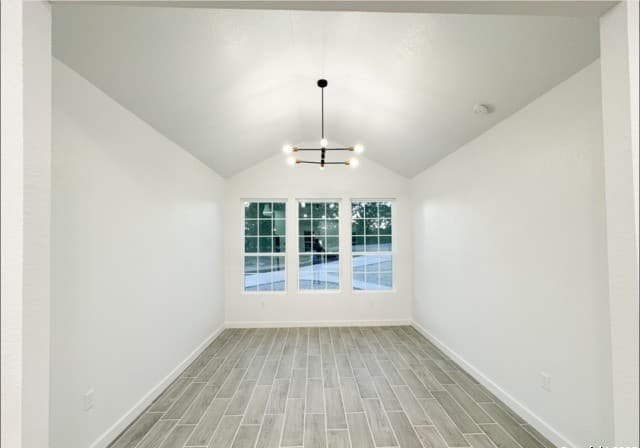 4-bedroom rental at 107 S Lon Price in Blanco, TX — photo 5