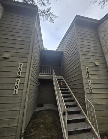 2-bedroom rental at 3420 Turtle Village Unit 704G in San Antonio, TX — photo 2
