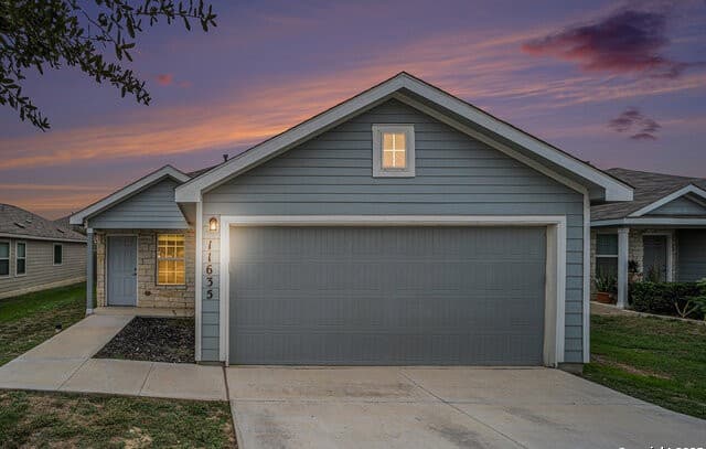 4-bedroom rental at 11635 Boyd Bay in San Antonio, TX — photo 1