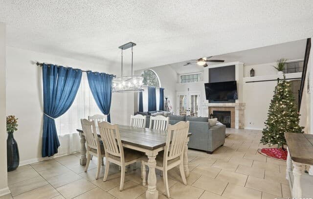 Home for sale at 393 Fenwick Dr. in Windcrest, TX — photo 4