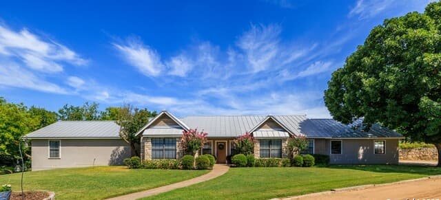 4-bedroom rental at 3936 S State HWY 16 in Fredericksburg, TX — photo 1