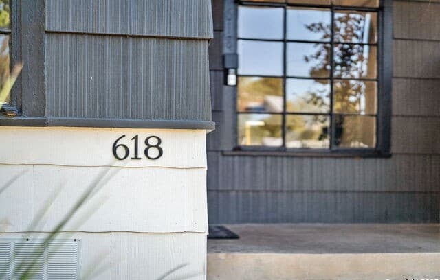 3-bedroom rental at 618 Sumner Dr in San Antonio, TX — photo 2
