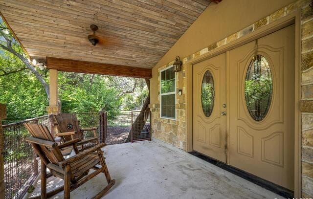 2-bedroom rental at 155 W Zavalla in San Antonio, TX — photo 5