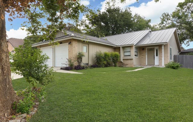 3-bedroom rental at 4414 Brushy Hill in San Antonio, TX — photo 1
