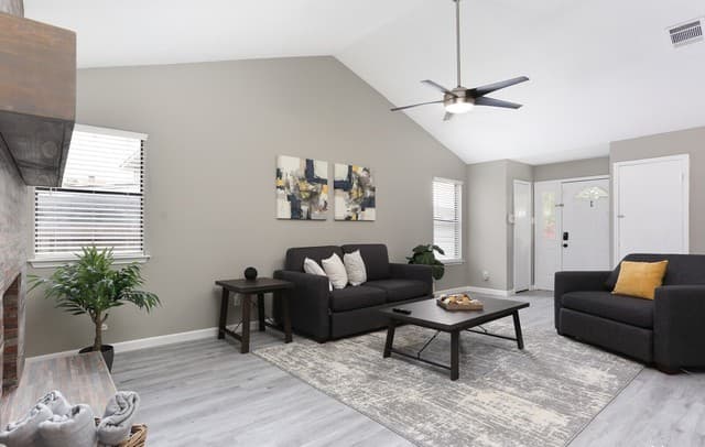 3-bedroom rental at 4414 Brushy Hill in San Antonio, TX — photo 2