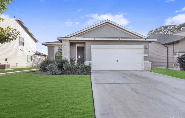 3-bedroom rental at 11626 Tribute Oaks in San Antonio, TX — photo 1