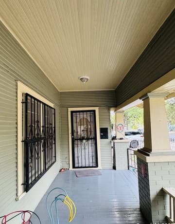 2-bedroom rental at 314 Devine in San Antonio, TX — photo 4