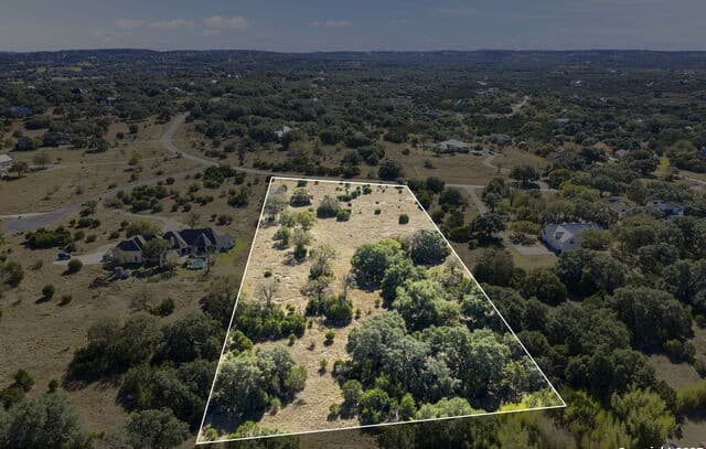 rental at 203 Greystone Circle in Boerne, TX — photo 2