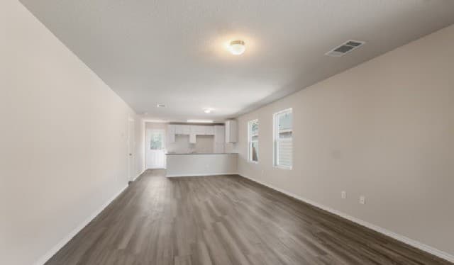 3-bedroom rental at 7114 Magnolia Creek Unit 201 in San Antonio, TX — photo 2