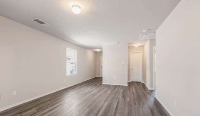 3-bedroom rental at 7114 Magnolia Creek Unit 201 in San Antonio, TX — photo 3