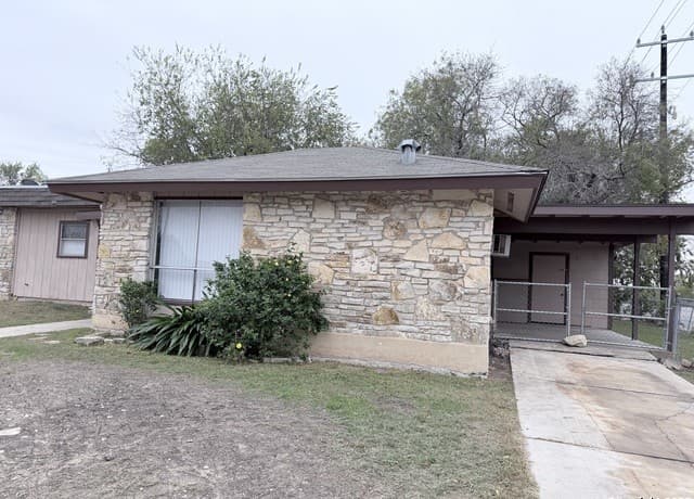 Home for sale at 558 Jamaica in San Antonio, TX — photo 3