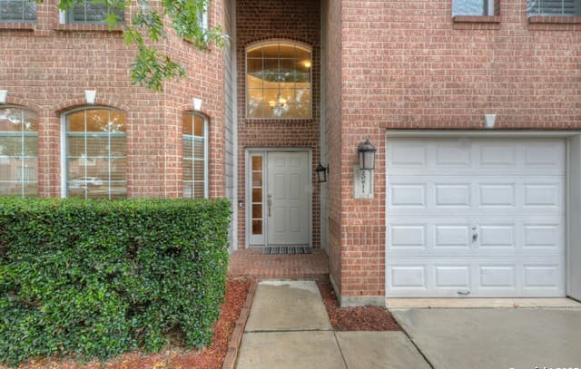 4-bedroom rental at 20811 Encino Pebble in San Antonio, TX — photo 4